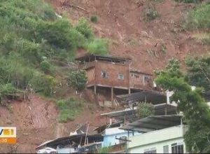 Continuam as buscas por desaparecidos após chuvas na Zona da Mata Mineira