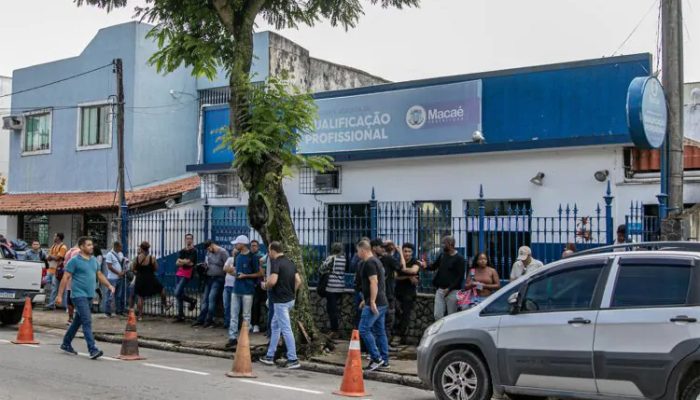 Moisés Bruno As inscrições são presenciais na sede da Secretaria de Qualificação Profissional