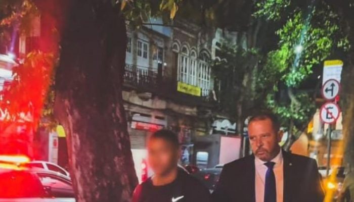 Jovem havia furtado o deputado no Centro do Rio. Reprodução / Redes Sociais