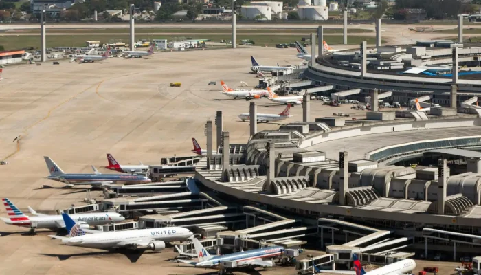 2765px-riodejaneiro_aerea_aeroportogaleao-131756cut-1