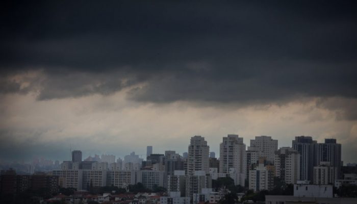 Essa instabilidade já vinha sendo observada desde o fim de semana, com registro de chuva frequen...