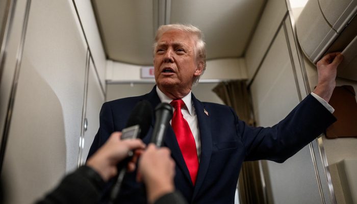 (Official White House Photo by Molly Riley)