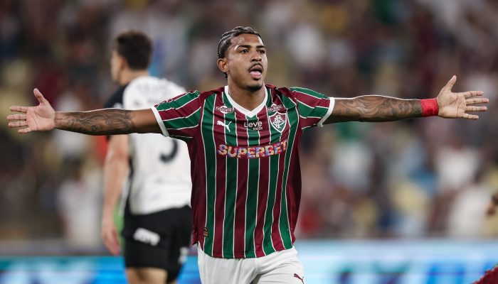 John Kennedy comemora gol em duelo entre o Fluminense e Corinthians — Foto: Lucas Merçon / Flu...