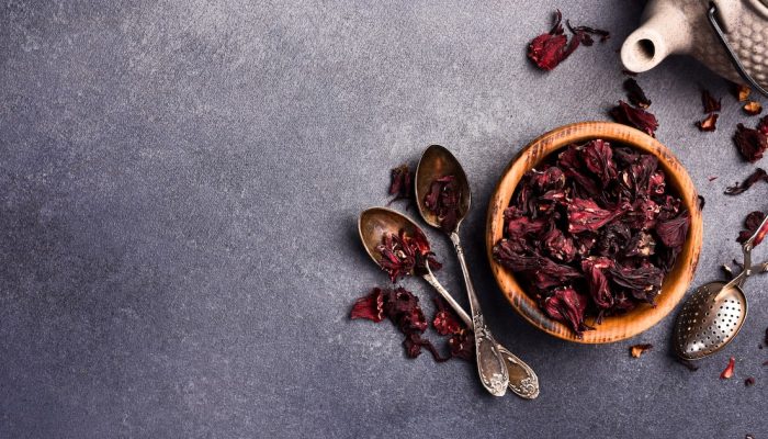 Chá de hibisco. Foto: Yaruniv-Studio/ Adobe Stock