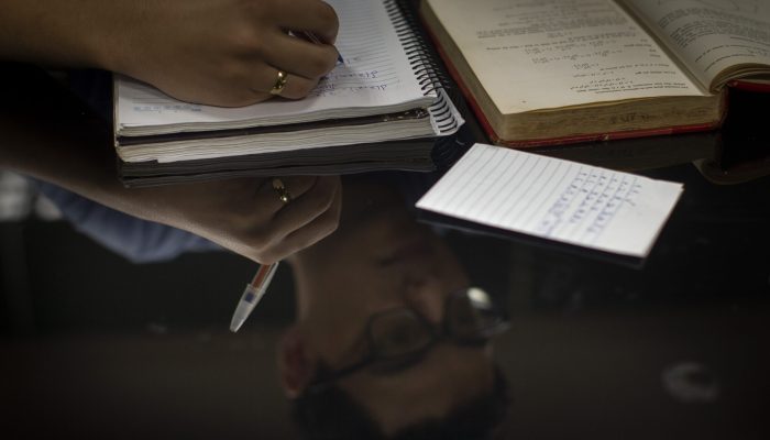 Escola Superior de Defesa (ESD) disponibiliza 21 vagas para seu programa de pó-graduação em Se...