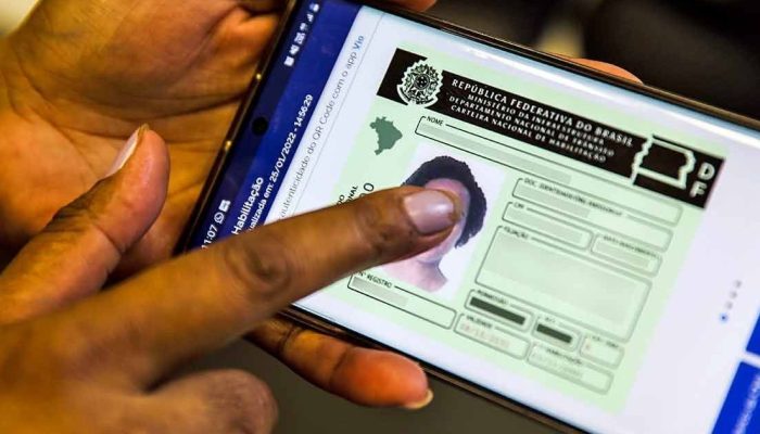 Custo da carteira de habilitação será reduzido em até 80%, diz governo  • Marcello Casal J...