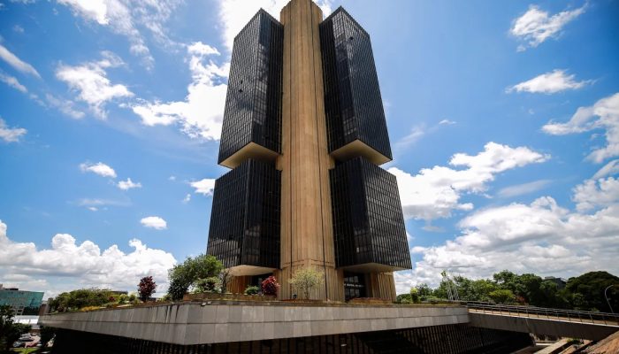 Fachada-do-edificio-sede-do-Banco-Central-do-Brasil-em-Brasilia-Metropoles-11