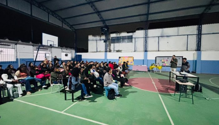 Profissionais-da-Educacao-de-Cabo-Frio-participam-de-formacao-sobre-manejo-de-crises-no-ambiente-escolar-2-1