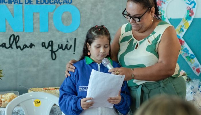 Reuniao-com-diretores-das-Escolas-da-Rede-municipal-de-ensino-14-8-2025-24-1024x683-1
