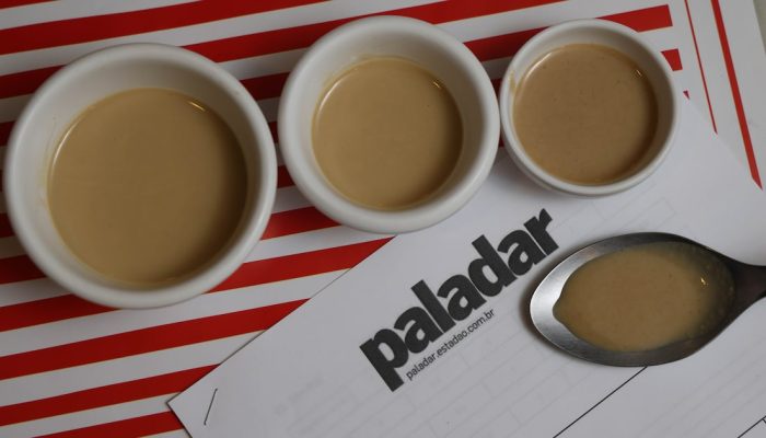 Os jurados avaliaram às cegas 7 marcas de tahine disponíveis nos supermercados. Foto: tiago que...