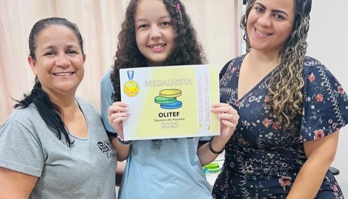 Mirella de Souza Heinrichs, do 7º ano, conquistou medalha de bronze. Foto: Divulgação