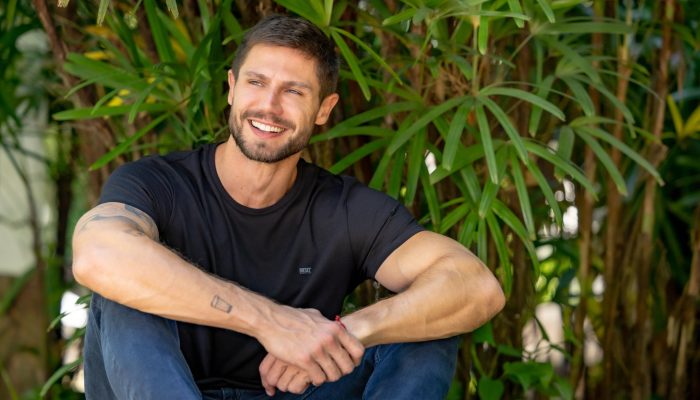 Jonas Sulzbach está fora do BBB 26 — Foto: Beatriz Damy/Rede Globo