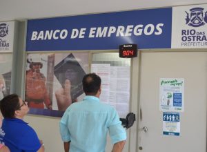 O Banco de Empregos municipal anunciou a abertura de 610 oportunidades de trabalho, abrangendo diversos setores da economia local.