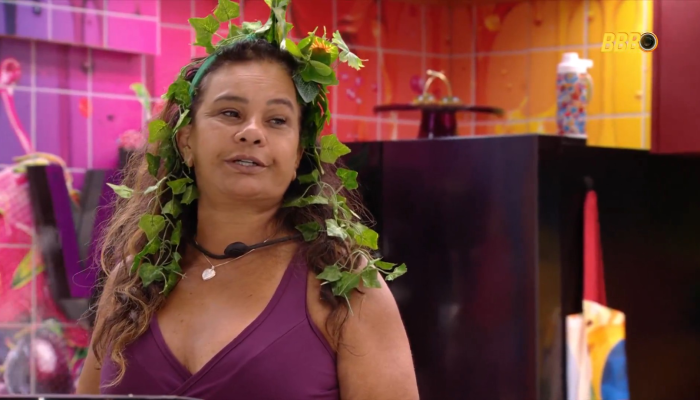 Solange Couto ultrapassa 69 horas com arco de planta não obrigatório — Foto: Reprodução/TVG...