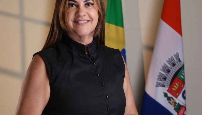 carla-valle-secretaria-mulher-iguaba-grande