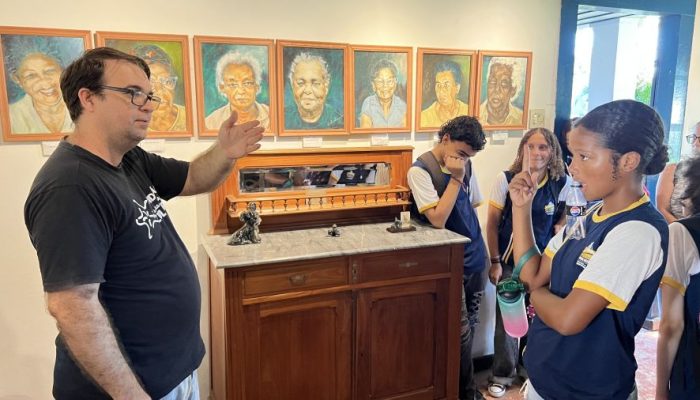 casa-de-cultura-bento-costa-junior-recebe-visita-de-alunos-da-rede-municipal-cultura-exposicao-alunos-fotos-alexandre-leite-14