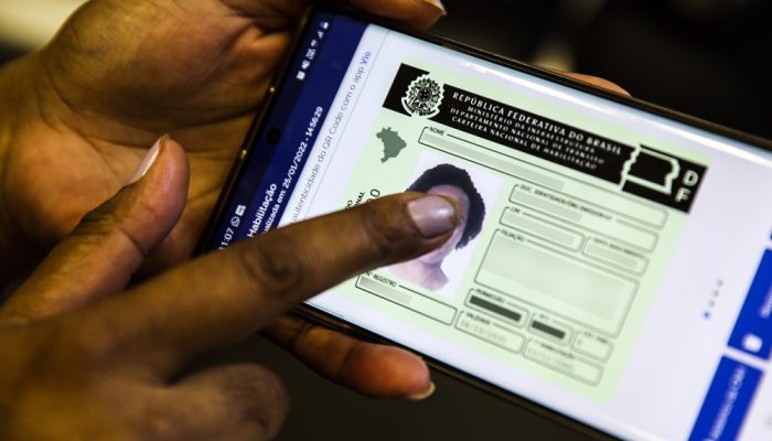 Além disso, no final do ano passado, foi aprovado o da necessidade de aulas em autoescolas para ...