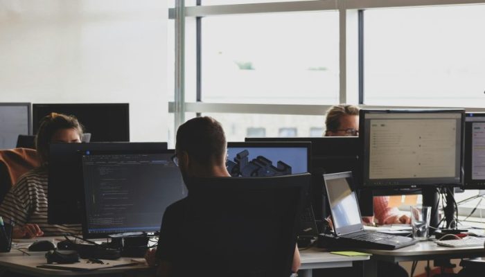 compagnons-Fa9b57hffnM-unsplash-1-848x477-1