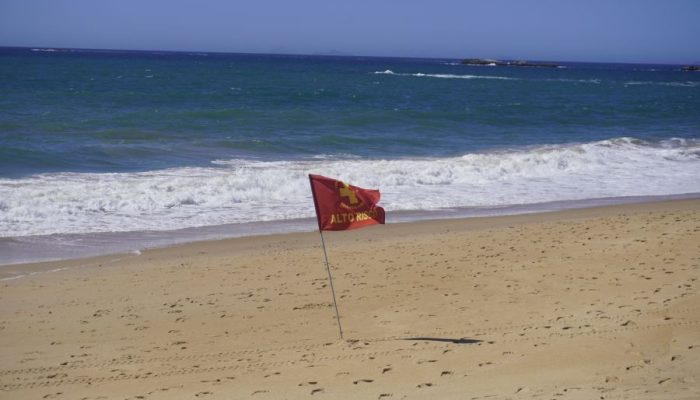 defesa-civil-alerta-para-previsao-de-chuvas-moderadas-a-fortes-simulado-de-afogamento-e-distribuicao-de-panfleto-foto-matheus-muller-2