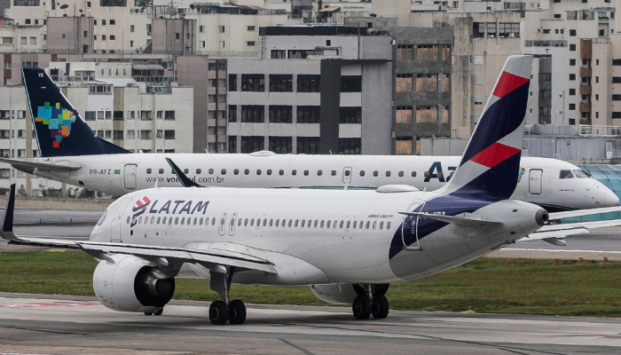 Pane técnica suspende voos em Guarulhos e Congonhas; operação é normalizada