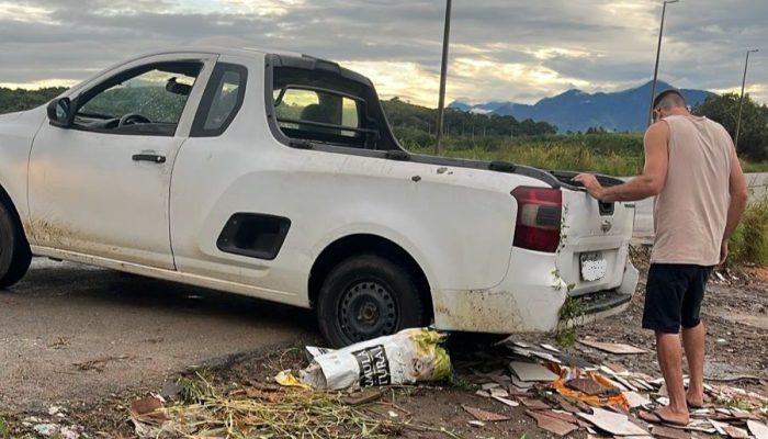 guarda-ambiental-flagra-descarte-irregular-de-entulho-e-apreende-veiculo-veiculo-e-condutor-foram-levados-para-a-128o-dp-foto-divulgacao