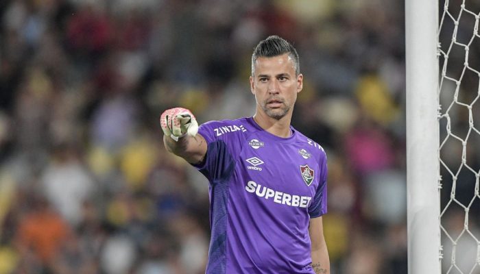 Apesar do elogio, Diego Alves ressaltou que a escolha final passa por critérios do treinador.