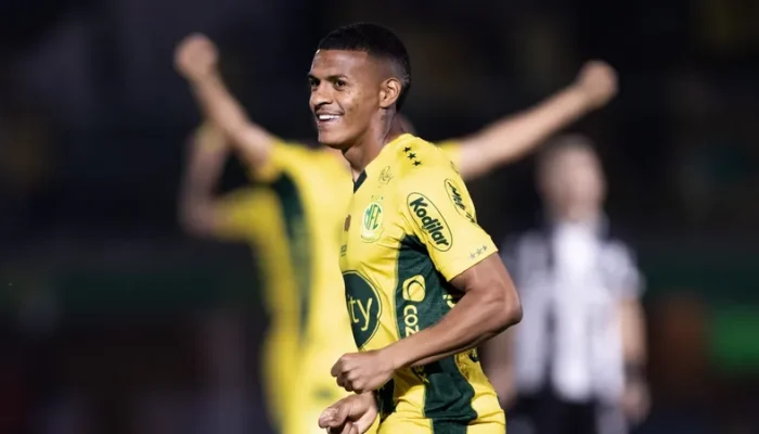 Negueba comemora gol do Mirassol
DOUGLAS MORETI/AGÊNCIA F8/ESTADÃO CONTEÚDO