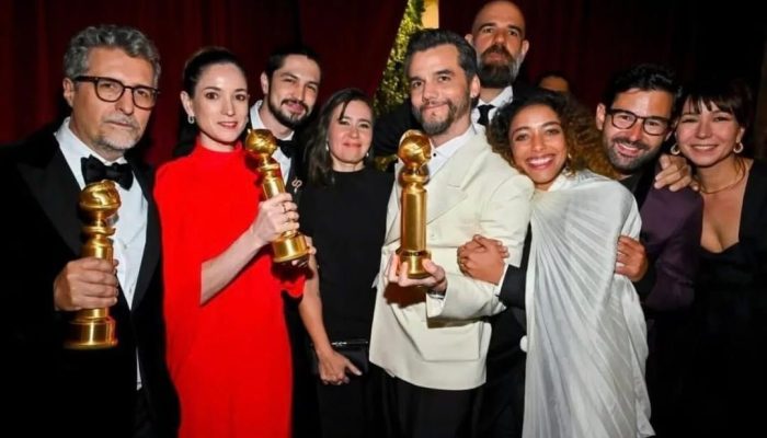 Elenco de "O Agente Secreto" nos bastidores do Globo de Ouro  • Reprodução/Instagram