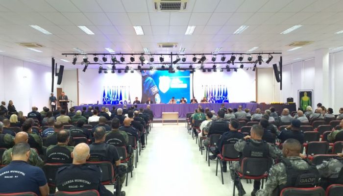 parceria-promove-caminhadas-guiadas-com-alunos-de-turismo-da-faetec-1780081342