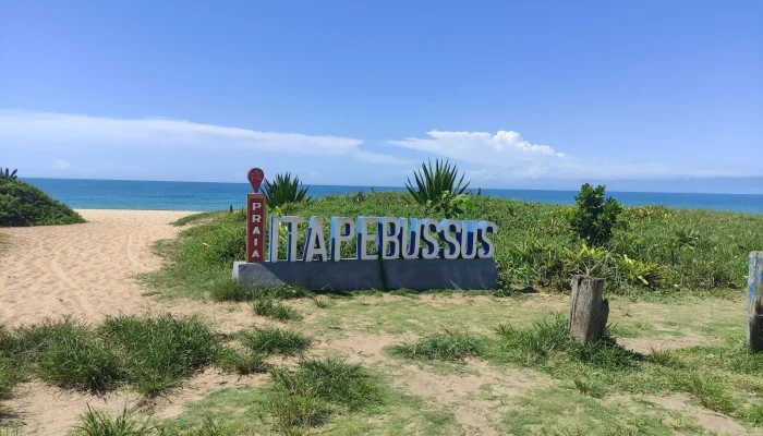 O potencial turístico de Rio das Ostras vai além das orlas urbanas, encontrando na Praia de Itapebussus um modelo de exploração sustentável e contemplativa.
