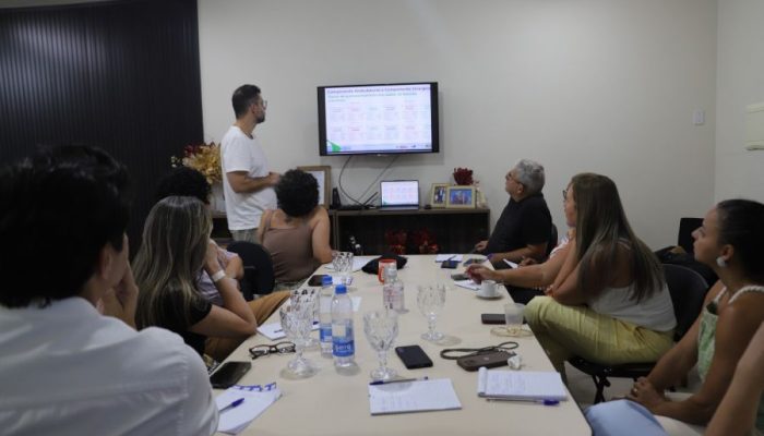 prefeitura-faz-parceria-com-governo-federal-para-ampliar-numero-de-cirurgias-rodrigo-oliveira-apresentou-programa-agora-tem-especialistas-para-os-gestores-foto-akilla-ribeiro