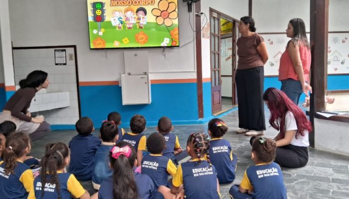 programa-saude-na-escola-trabalha-prevencao-ao-abuso-infantil-as-criancas-aprenderam-sobre-o-corpo-limites-e-sobre-como-identificar-abusos-e-pedir-ajuda-foto-divulgaca
