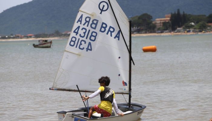 Alunos não poderão ter pendência de documentação para dar continuidade às atividades Foto: ...
