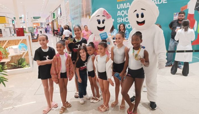 saude-de-rio-das-ostras-promove-vacinacao-no-shopping-plaza-sabado-e-o-ultimo-dia-de-vacinacao-no-shopping-plaza-whatsapp-image-2025-07-05-at-17.18j.39