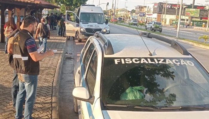 secretaria-de-transporte-realiza-operacao-em-costazul-whatsapp-image-2026-09-30-at-16.03.32-2