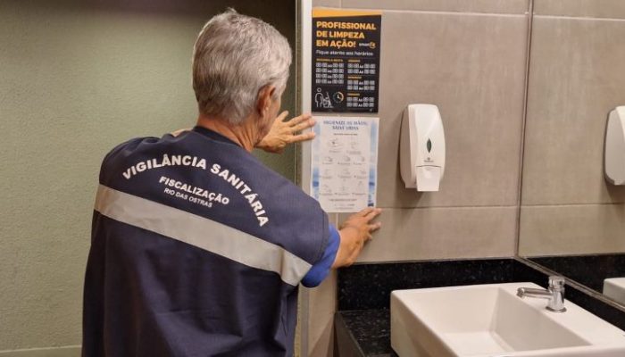 vigilancia-sanitaria-prioriza-protecao-a-saude-publica-vigilancia-sanitaria-percorre-estabelecimentos-orientando-sobre-legislacao-_-higiene-e-praticas-sanitarias-foto-divulgacao