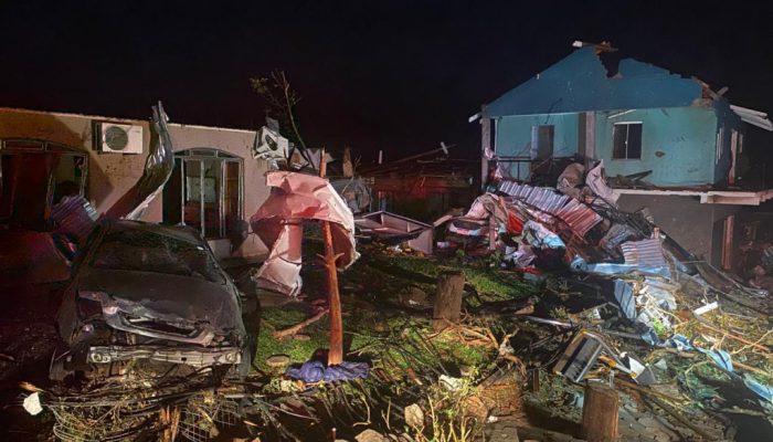 Até o momento, o número de feridos chegou a 432 pessoas, 28 estão desabrigadas e mil estão de...