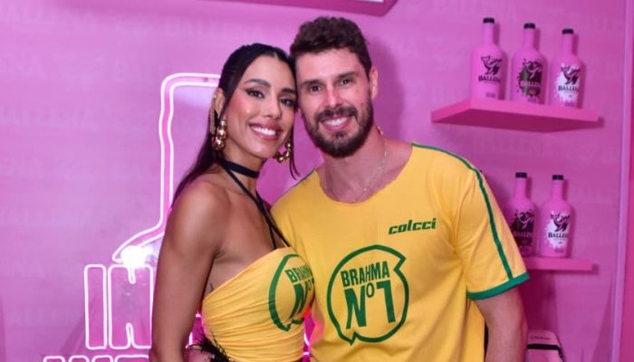 Bruninho e Ana Laura Magalhães em camarote na Sapucaí — Foto: Divulgação